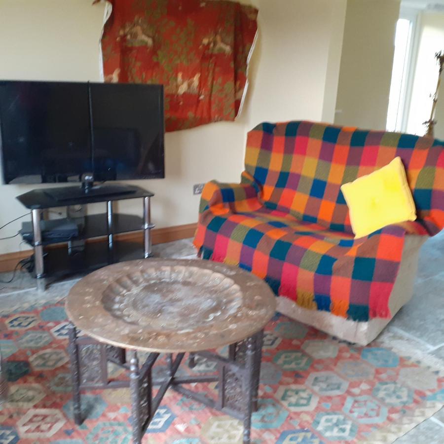 Cosy 2-bed With Garden Near Carlisle